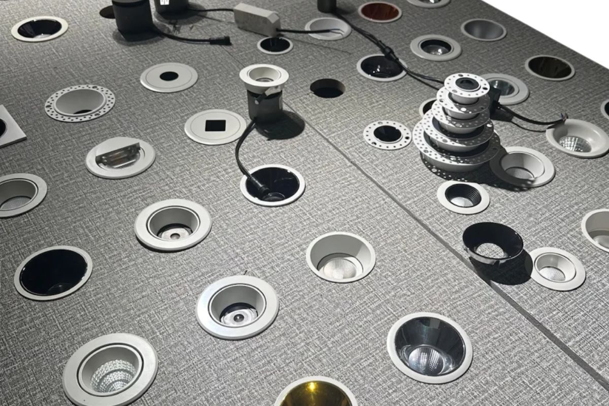 Đèn âm trần spotlight VH Lighting ảnh 1